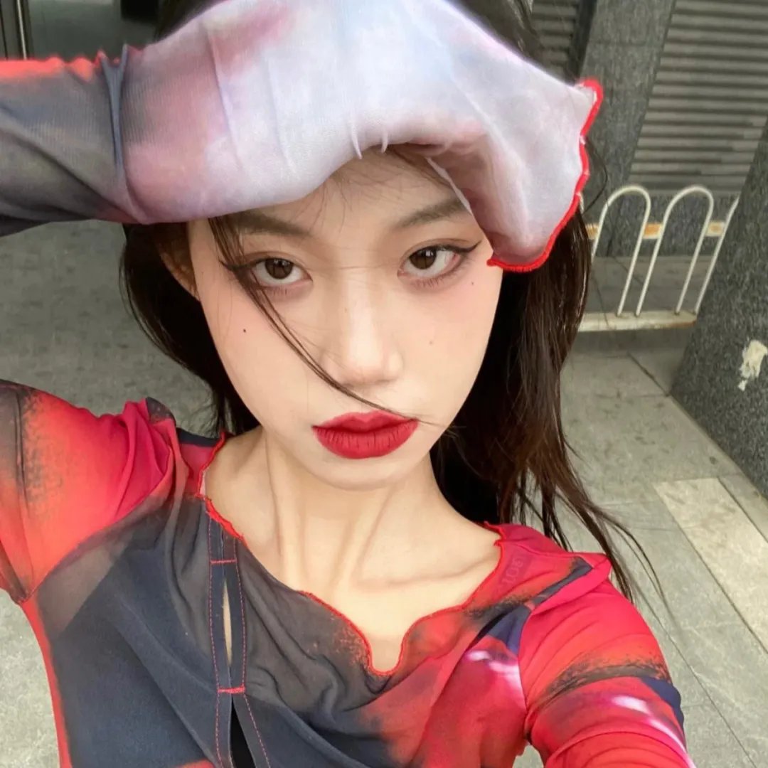 弹珠汽水瓶里的千岁同学